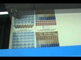 Лазер вырезает фишки